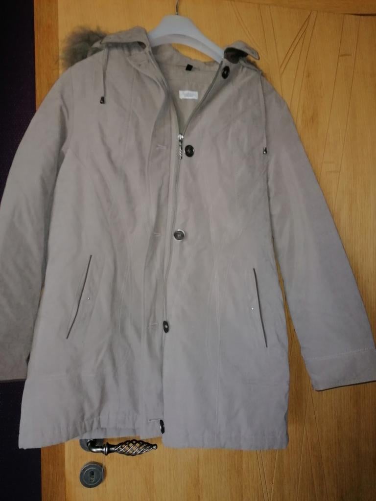 Manteau 3/4 aspect peau de pêche, Enlèvement