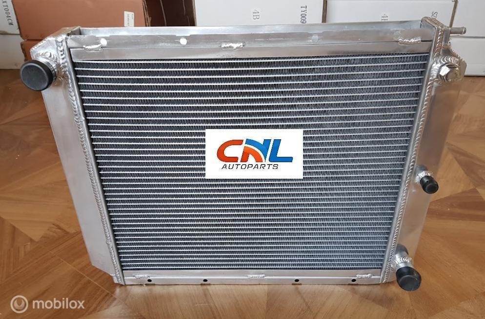 Radiateur Volvo 240/242/244/245/264/265/740/745/760/780/940/, Neuf, Enlèvement ou Envoi