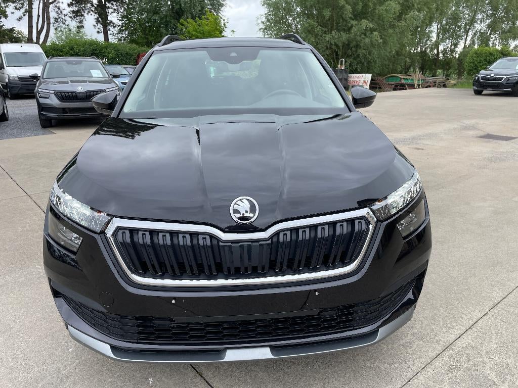 Skoda Kamiq 1.0 TSI Clever+ Sans clé + LED complètes 110 CV, Autos, Skoda, Achat, Entreprise, Boîte manuelle, 610 kg