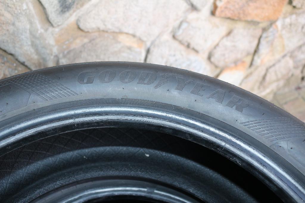 4 pneus neufs de marque GOODYEAR dimensions : 215/150R18, Auto-onderdelen, Banden en Velgen, Band(en), Zomerbanden, 18 inch, 215 mm