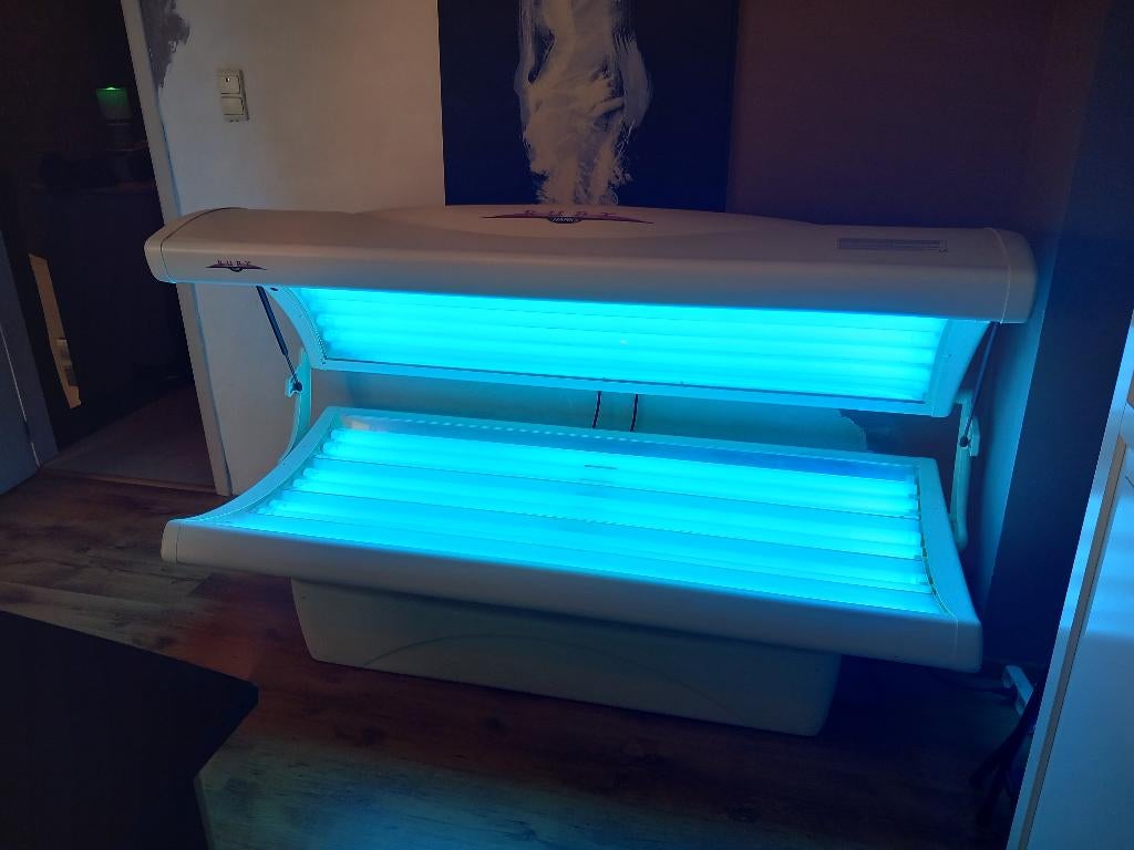 Zonnebank, Electroménager, Solarium, Banc solaire & Bronzage facial, Enlèvement, Utilisé, Banc solaire double, 15 lampes ou plus