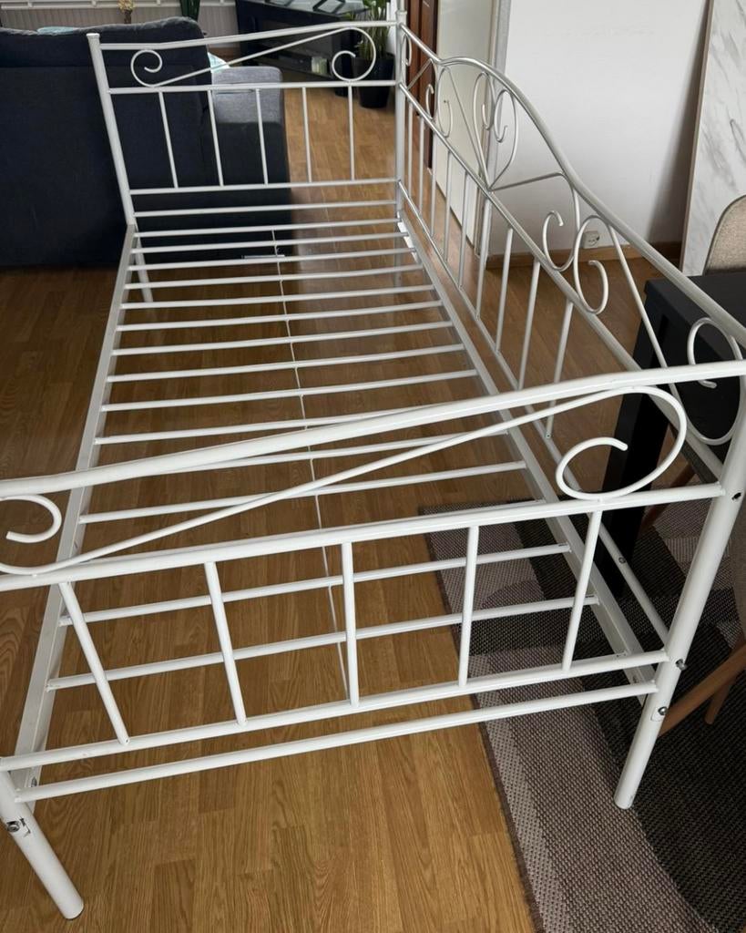 bed, Ophalen, Zo goed als nieuw