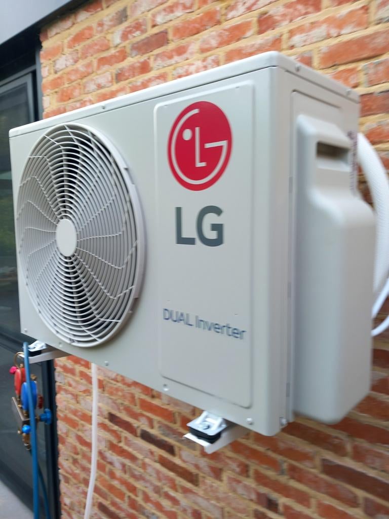 Airco's plaatsen, bijvullen , opstarten, Elektronische apparatuur, Airco's, Ophalen