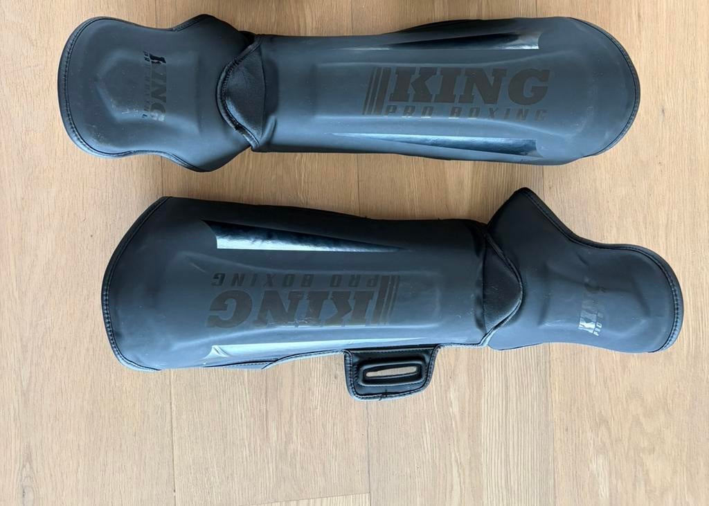 Kickboks King Pro Boxing scheenbeschermers, Ophalen, Zo goed als nieuw