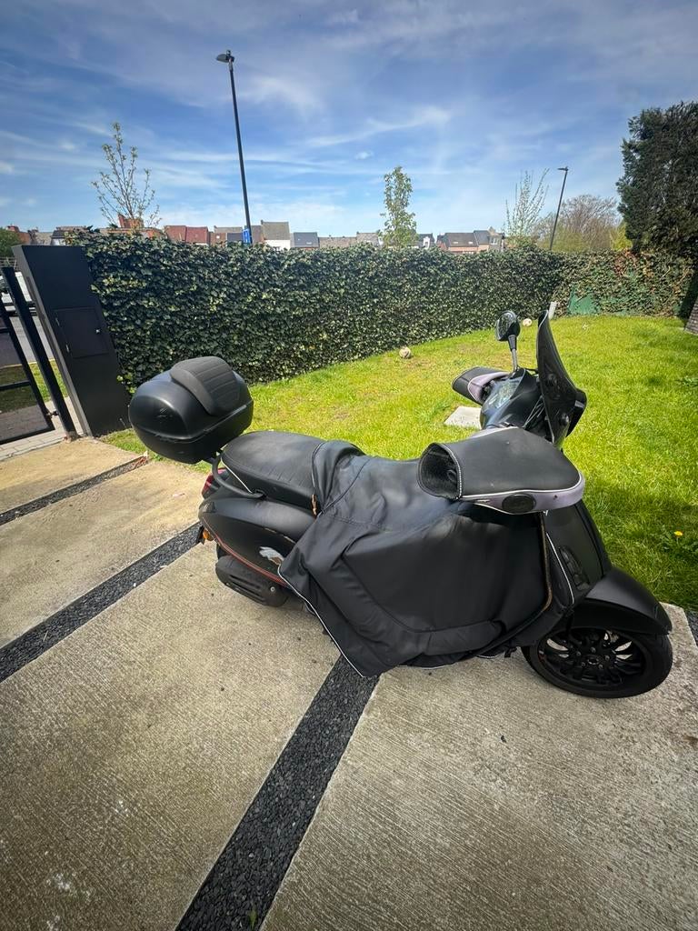 Vespa sprint 2020 iget a klasse, Motoren, Accessoires | Koffers en Tassen, Gebruikt, Ophalen