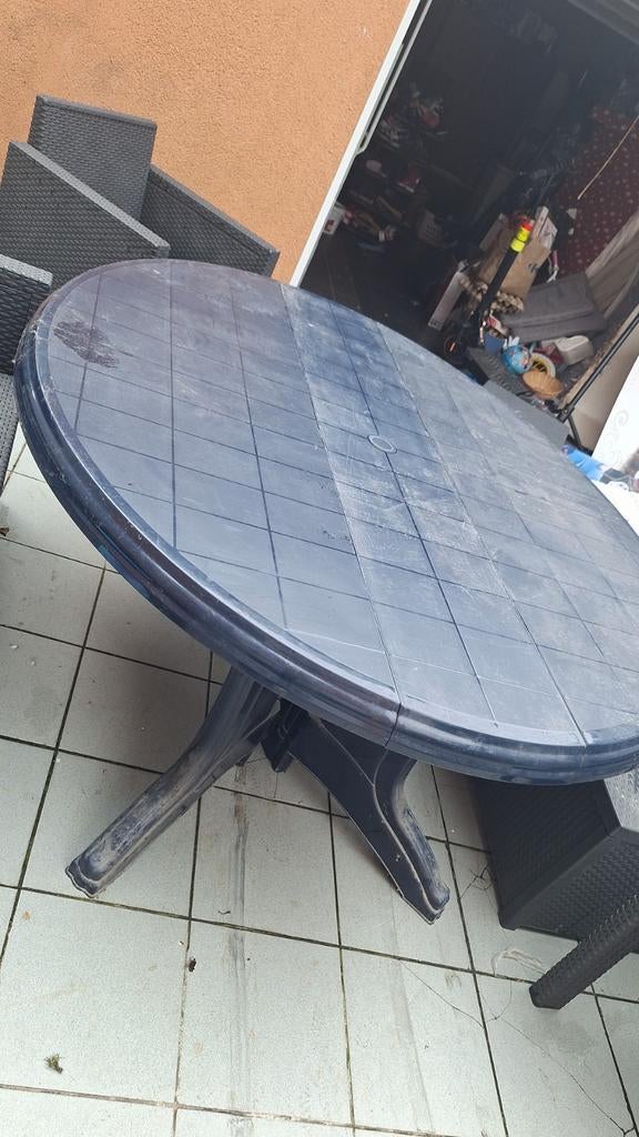 Zeer goede tuintafel, Ophalen, Gebruikt, Rond, Plastic
