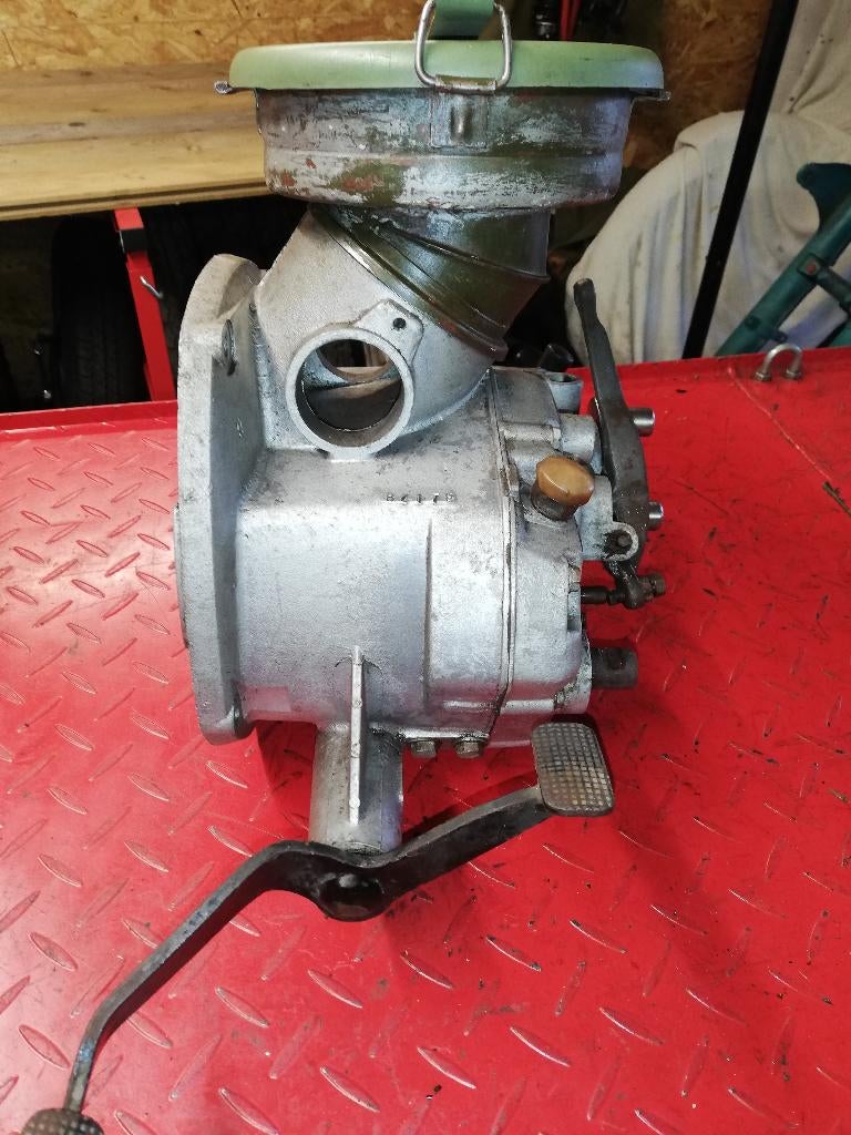 Oud type V-bak met achteruit., Motoren, Ophalen, Gebruikt