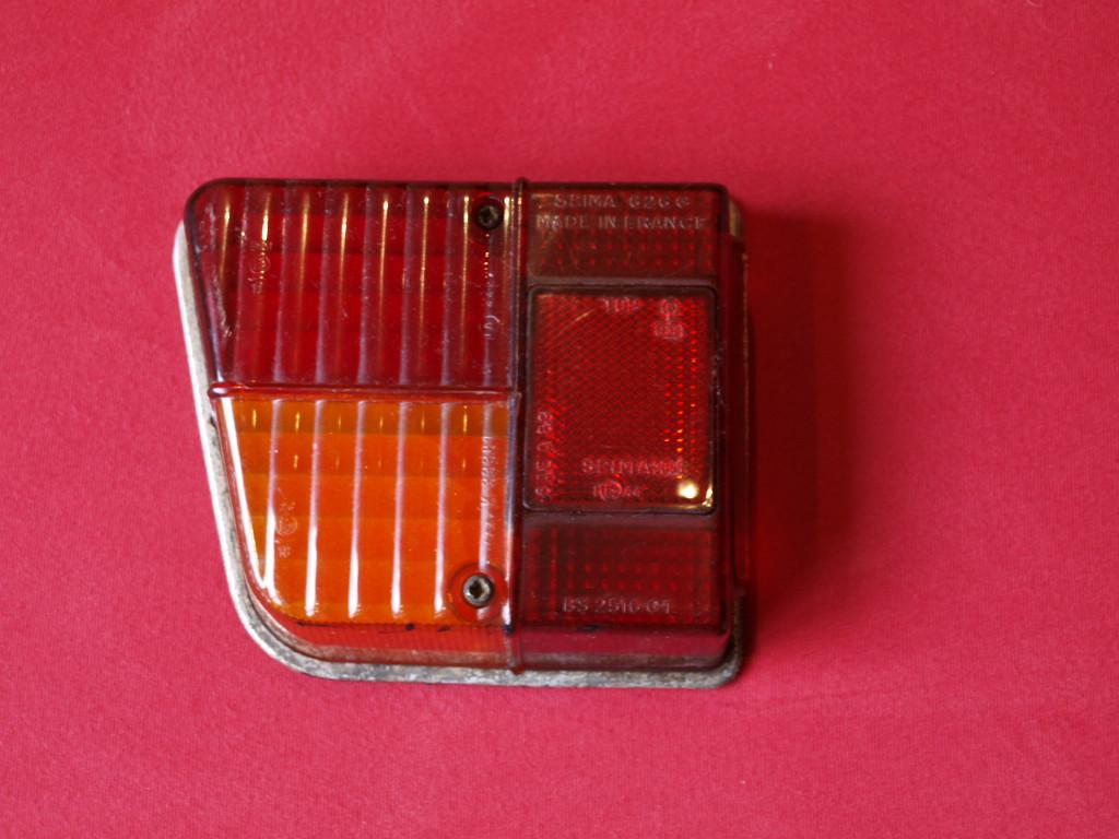 Citroen 2CV feu arriere, Autos : Pièces & Accessoires, Éclairage, Enlèvement ou Envoi, Utilisé, Citroën