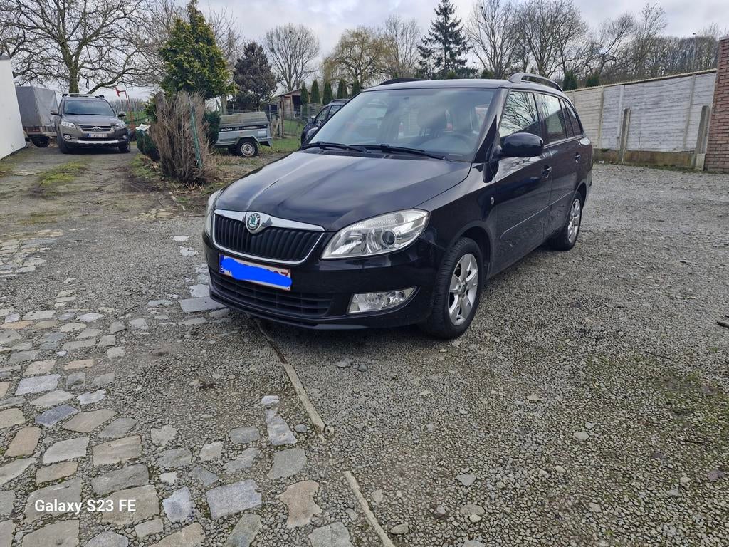Skoda fabia 1.2i essence euro5 prêt à immatriculé, Autos, Euro 5, Achat, 5 portes, Particulier