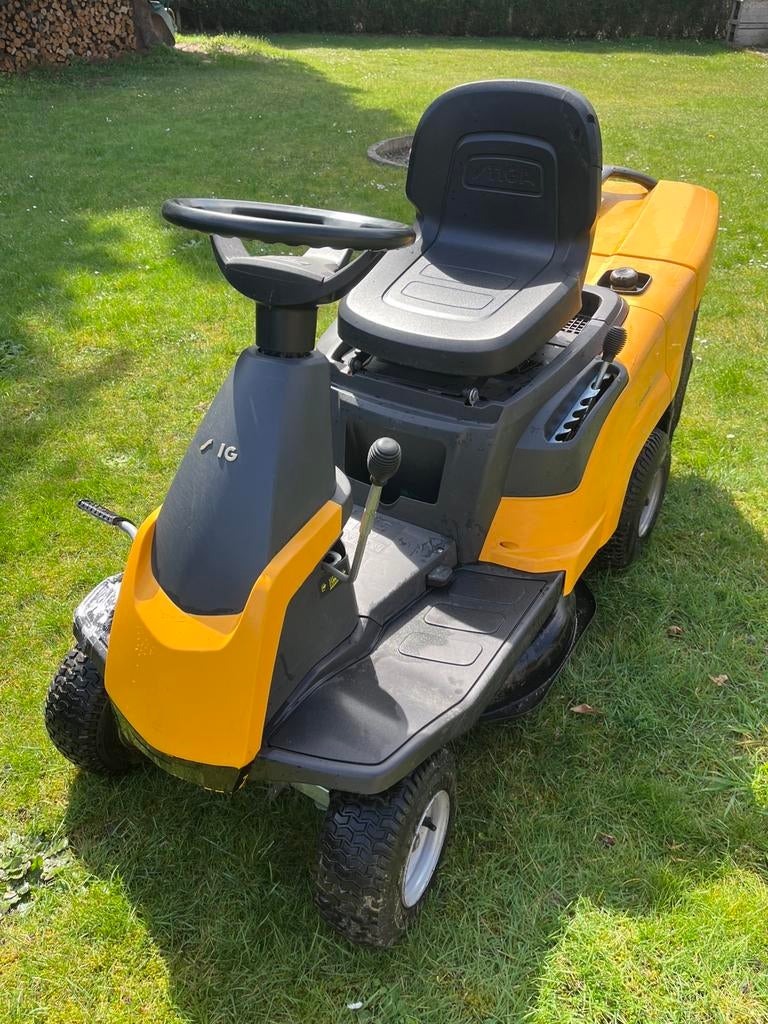 Stiga zitmaaier te koop, Tuin en Terras, Zitmaaiers, Ophalen, Gebruikt, Opvangzak