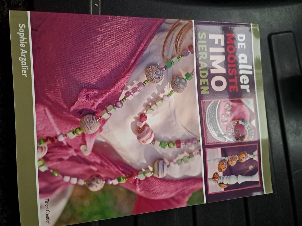 Livre « Fabriquer des bijoux avec du fimo », Enlèvement ou Envoi