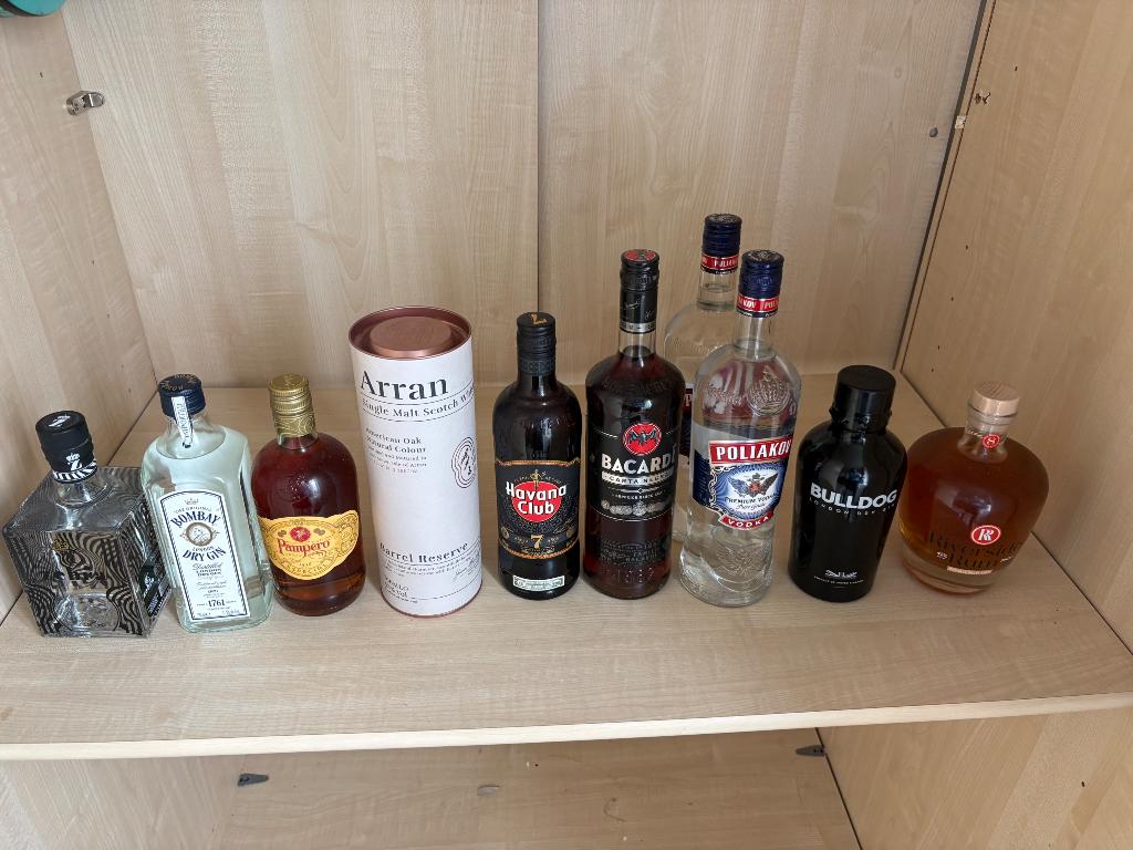 Alcohol 9 bottles - unopened, Diversen, Ophalen, Nieuw