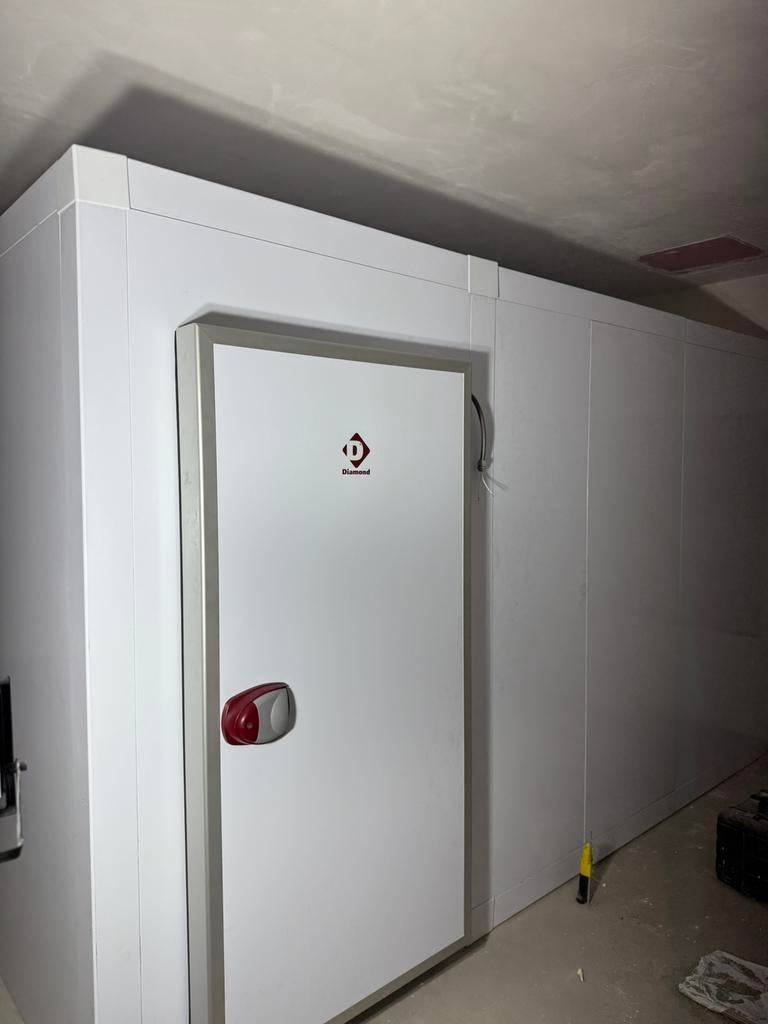 Koelcel bouwen, Ophalen, Zo goed als nieuw