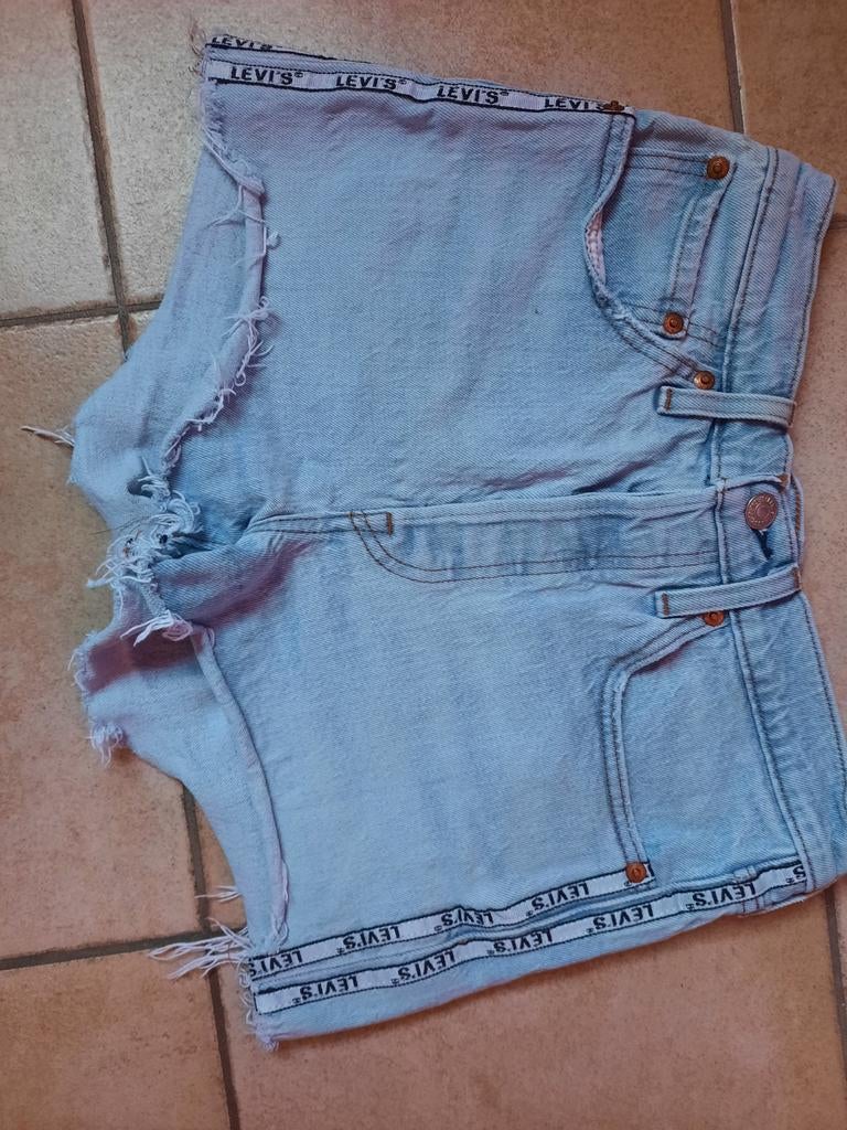 Jeansshort van Levis maat S, Levis, Ophalen, Blauw, W28 - W29 (confectie 36)