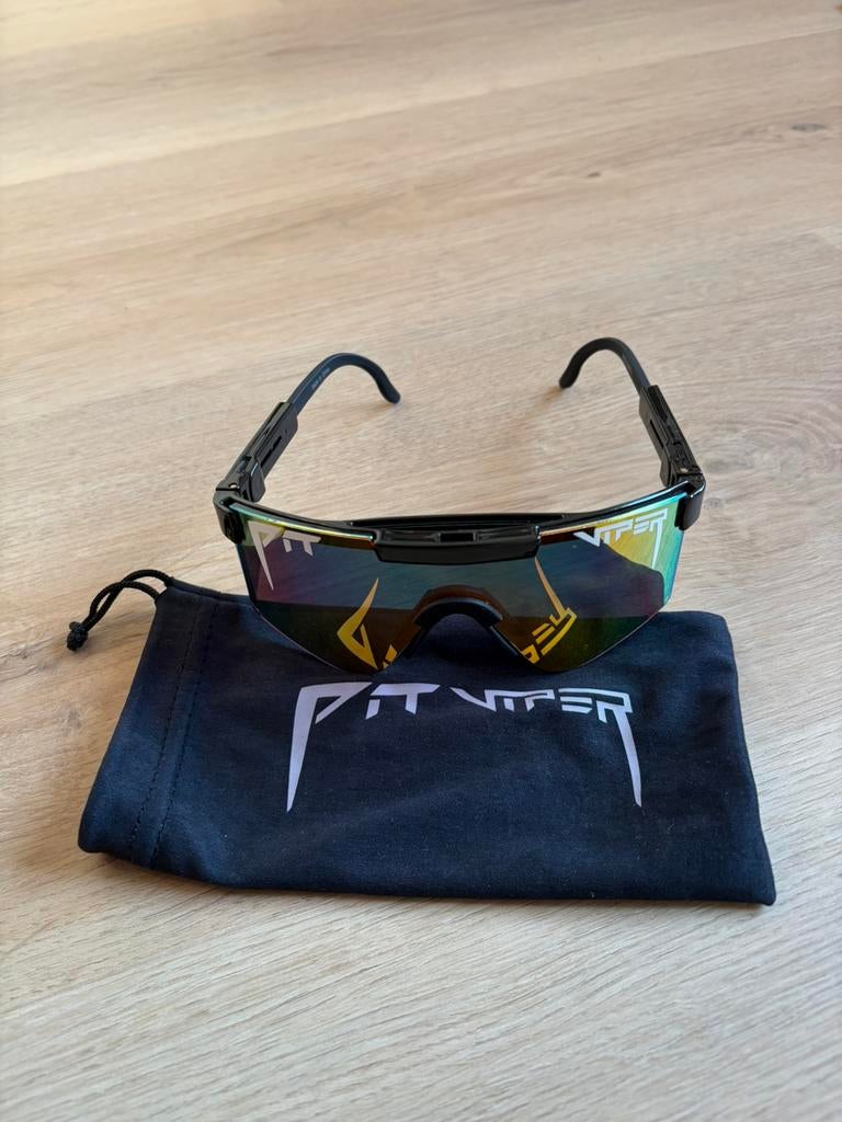 Pit Viper bril, Ophalen, Zo goed als nieuw, Zonnebril