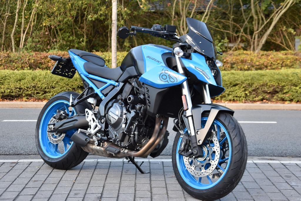 SUZUKI - GSX 8S - BLAUW - 2023 - foto 2