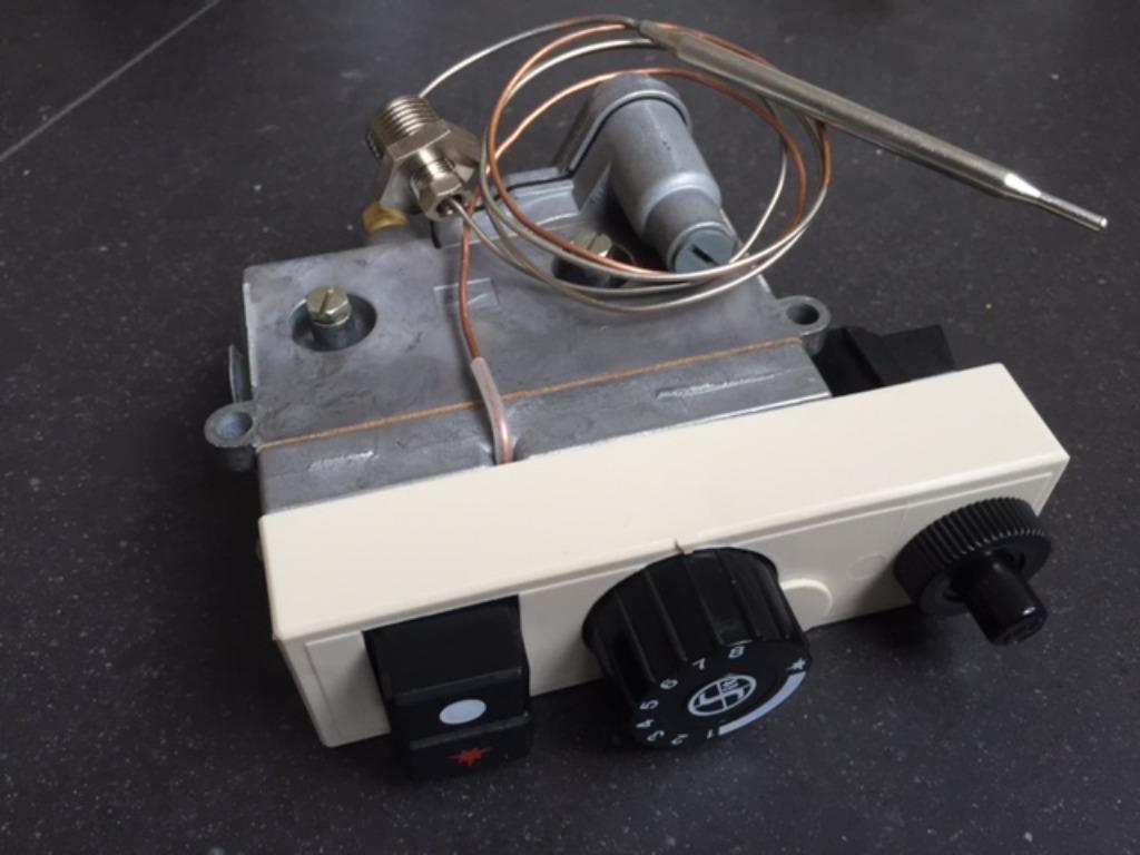 Bloc à gaz Smitto + thermostat pour four à poisson/friteuse, Envoi, Neuf, dans son emballage, Cuisinière, Friteuse et Grils