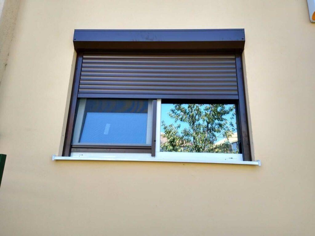 VOLETS ! PRIX PROMO, Bricolage & Construction, Volets, Envoi