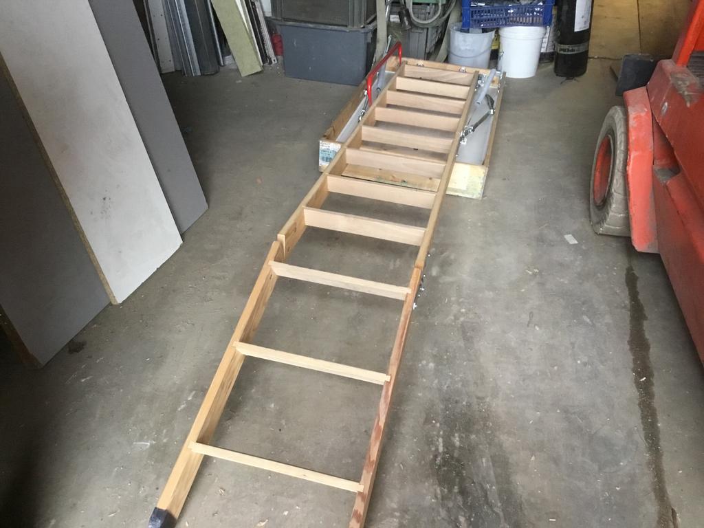 Opvouwbaar zoldertrap, Bricolage & Construction, Enlèvement, Comme neuf