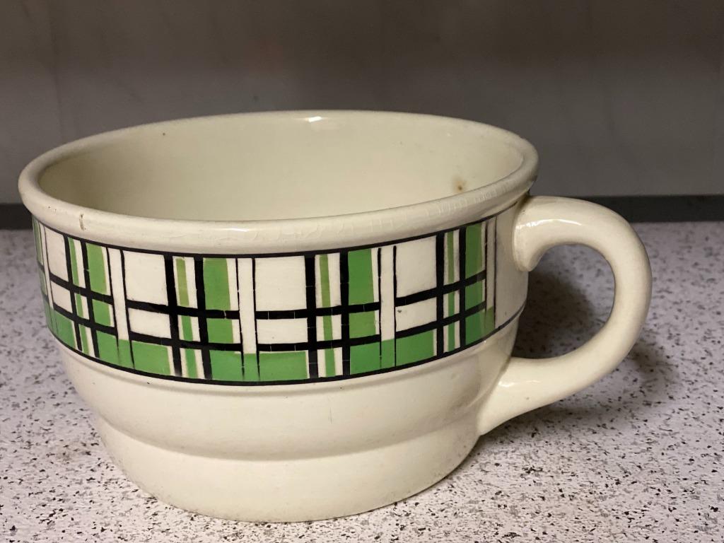 Porseleinen nachtpot/po, Ophalen