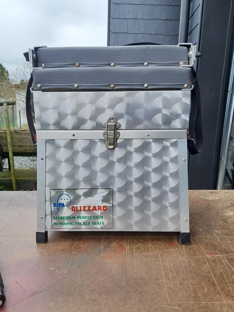 Accessoires de pêche, Ophalen, Zo goed als nieuw