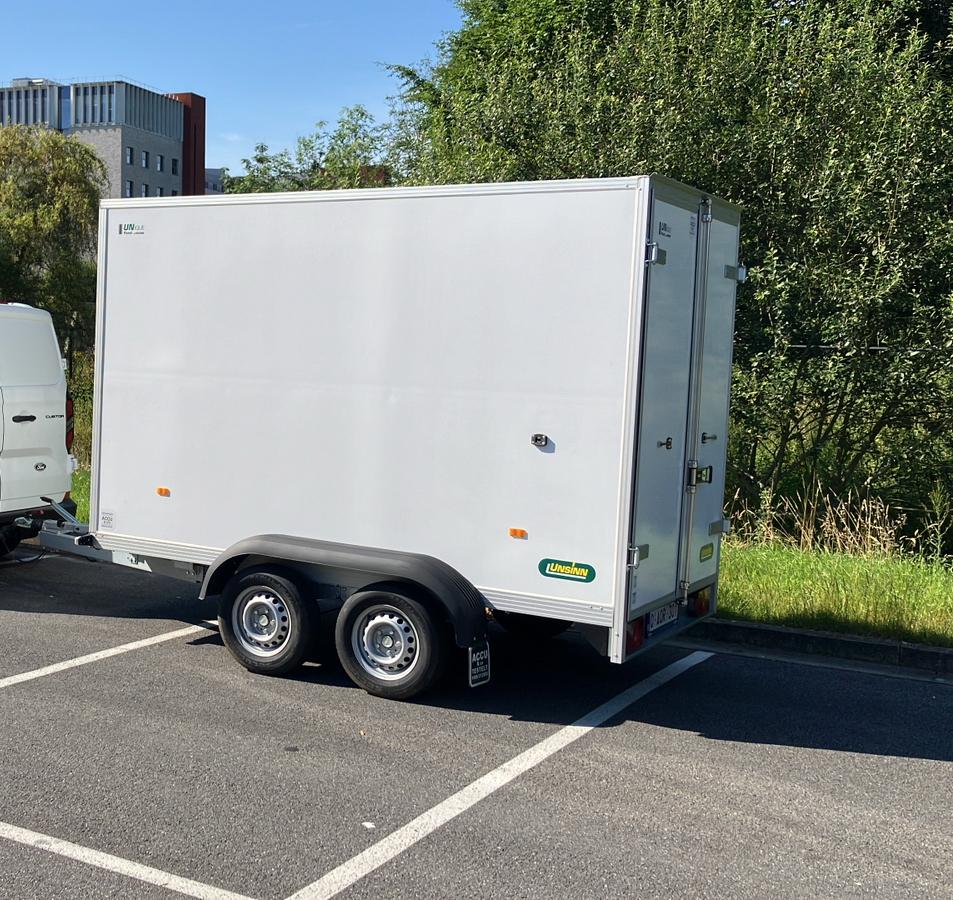 Unnsin aanhangwagen 305x157x194 cm hoog, Auto diversen, Aanhangers en Bagagewagens, Ophalen, Zo goed als nieuw