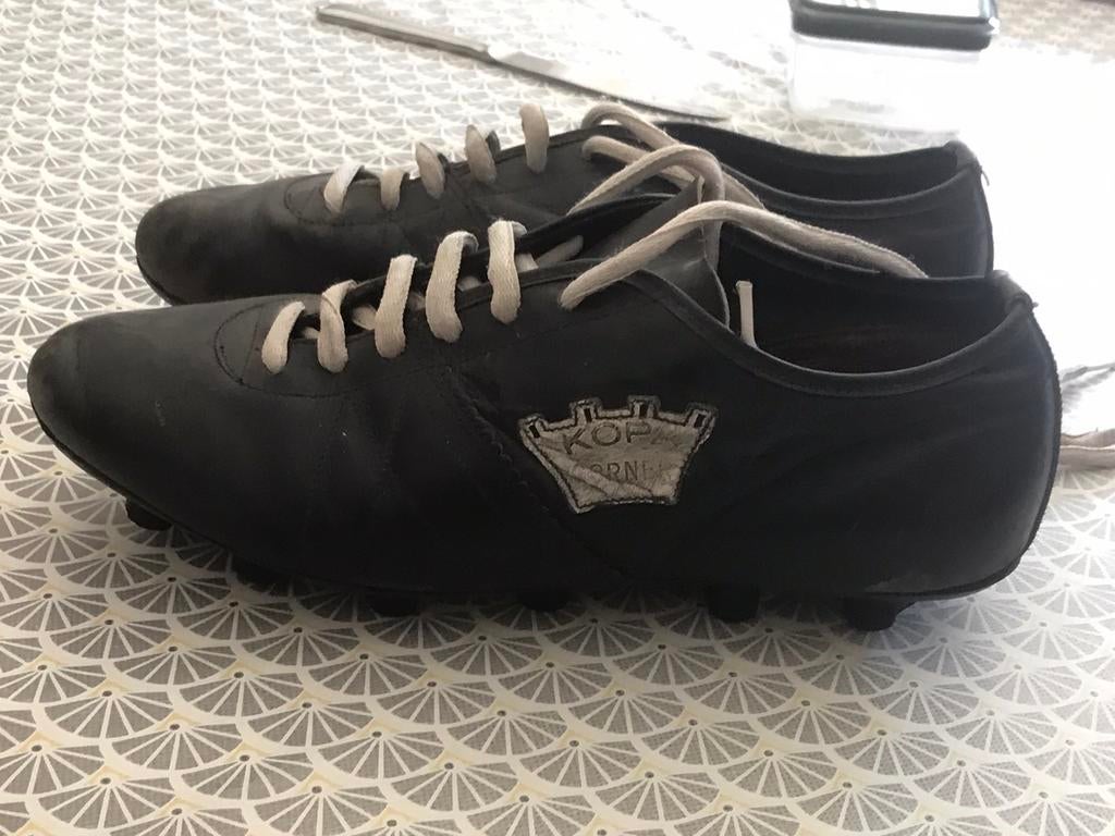 Vintage voetbalschoenen, Sport en Fitness, Ophalen, Gebruikt, Schoenen