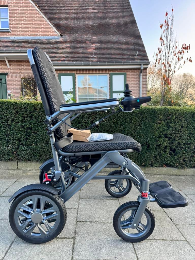 Chaise roulante Pliable lège fauteuil électrique état neuf, Divers, Enlèvement ou Envoi, Pliant, Neuf, Fauteuil roulant électrique