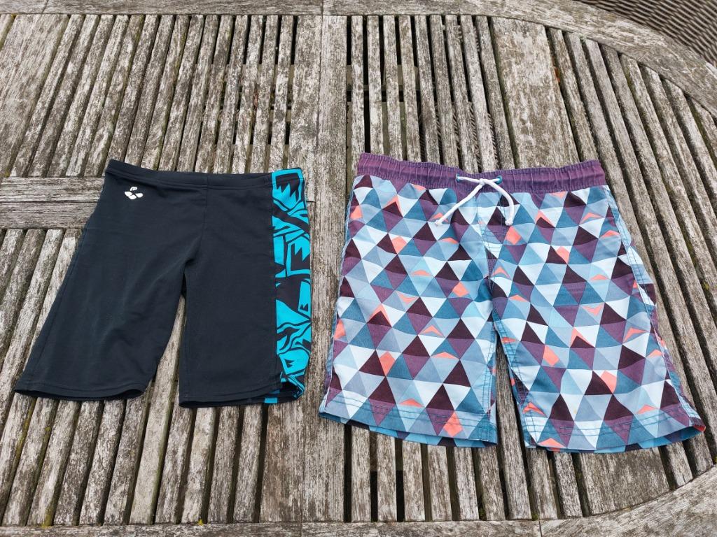 2 maillots de bain pour garçons, Garçon, Enlèvement, Utilisé, Taille 134