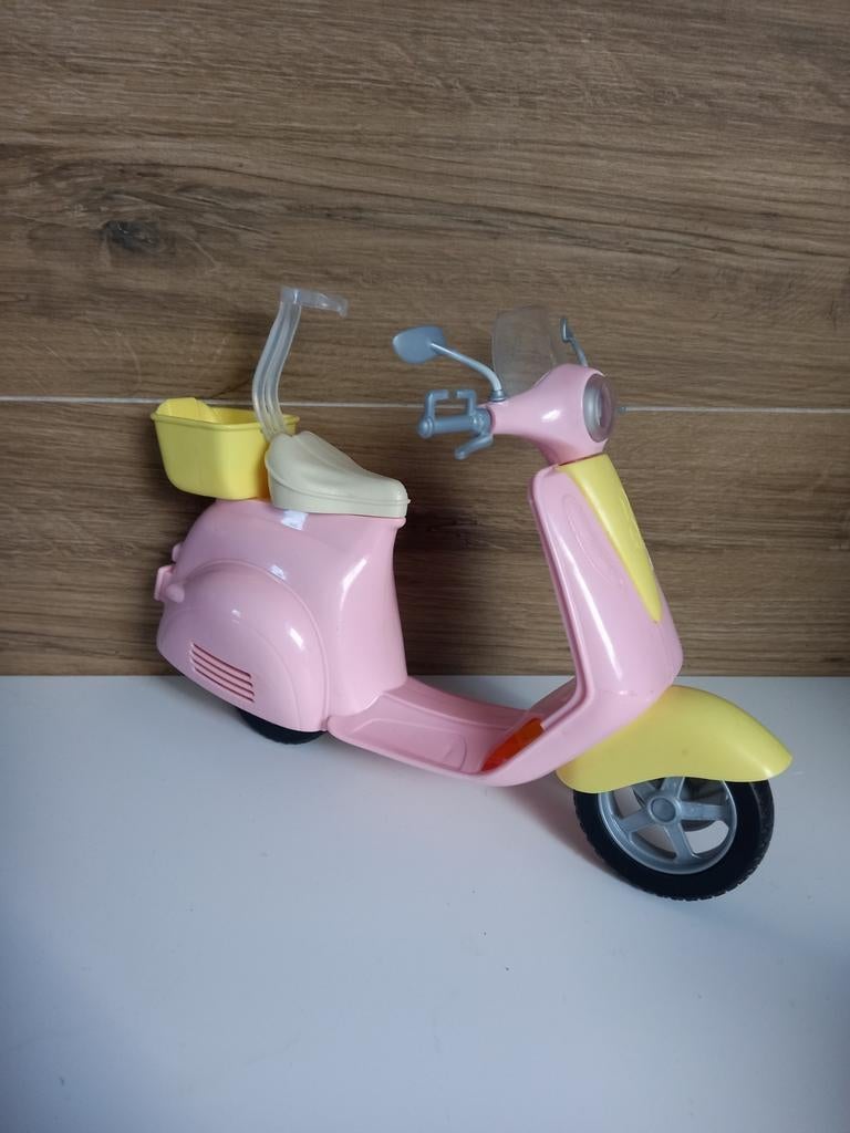 Barbie baby pink scooter x brommer, Ophalen of Verzenden, Gebruikt, Barbie