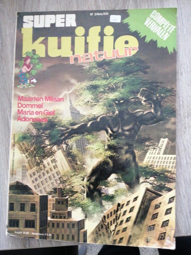 Kuifje 24 super Kuifje natuur met complete verhalen, Eén stripboek, Ophalen of Verzenden, Gelezen