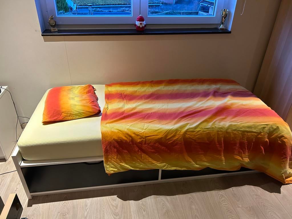 Eenpersoonsbed met lades ikea, Huis en Inrichting, Slaapkamer | Bedden, Ophalen, Gebruikt, 90 cm, Eenpersoons