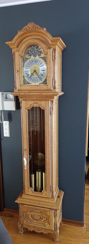 Horloge murale en chêne de style Louis XV avec 3 poids, Enlèvement