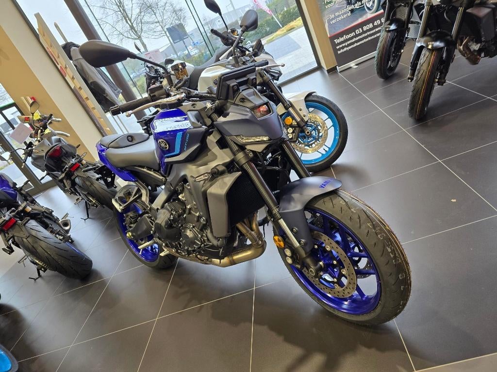 Yamaha MT09 Icon Blue