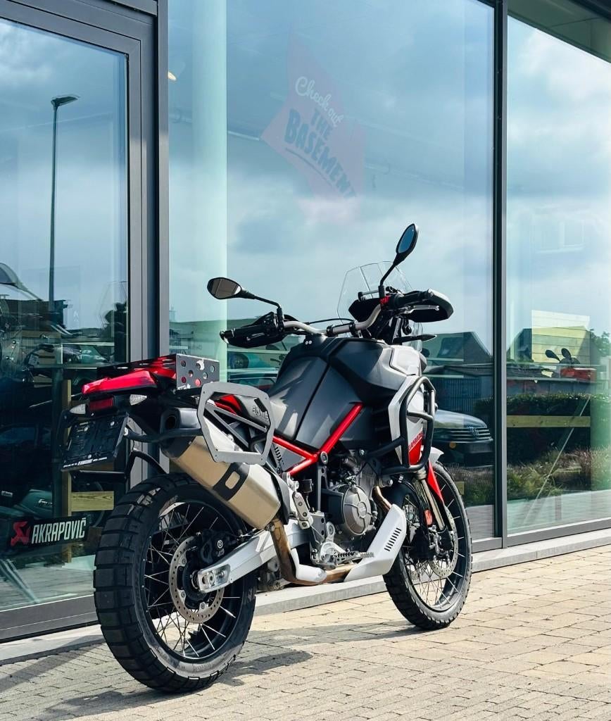KOOPJE Aprilia Tuareg 660 E5+ Hailstorm White, Motos, Motos | Aprilia, Entreprise, Tourisme, plus de 35 kW, 2 cylindres, Permis Moto A