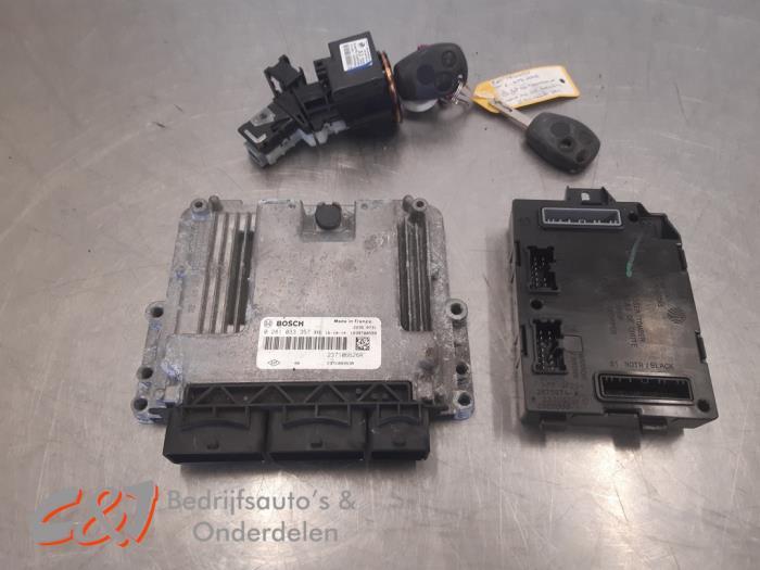 Kontaktslot + computer van een Fiat Talento, Gebruikt, -, -, Ophalen of Verzenden