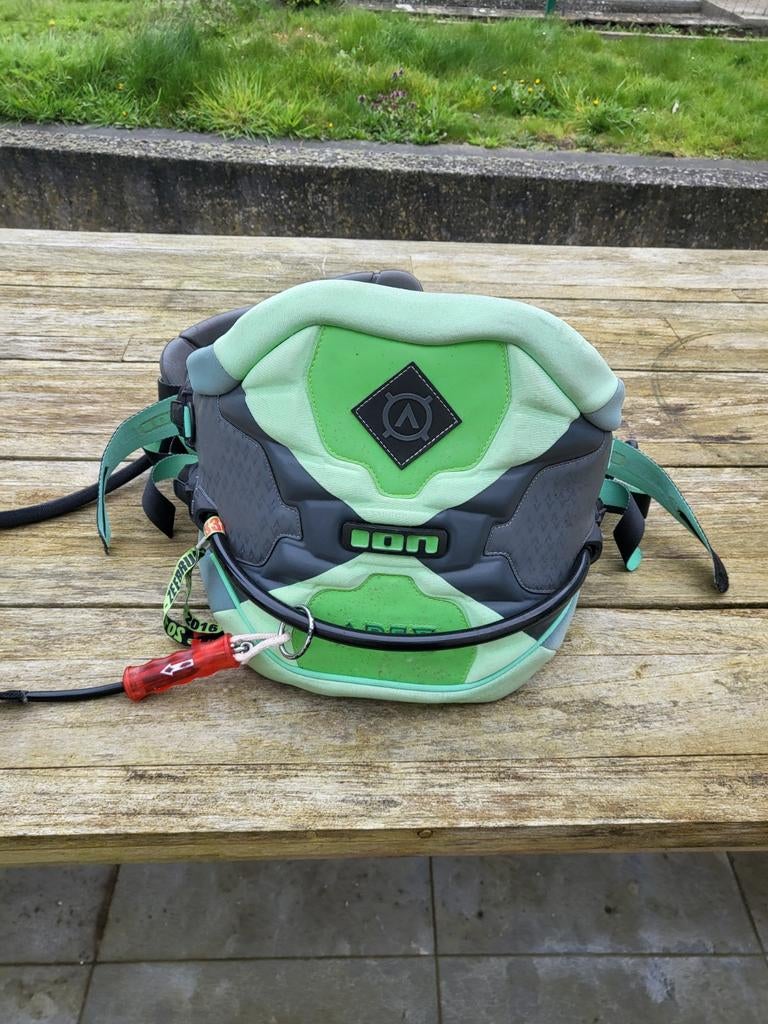 harnas, Ophalen of Verzenden