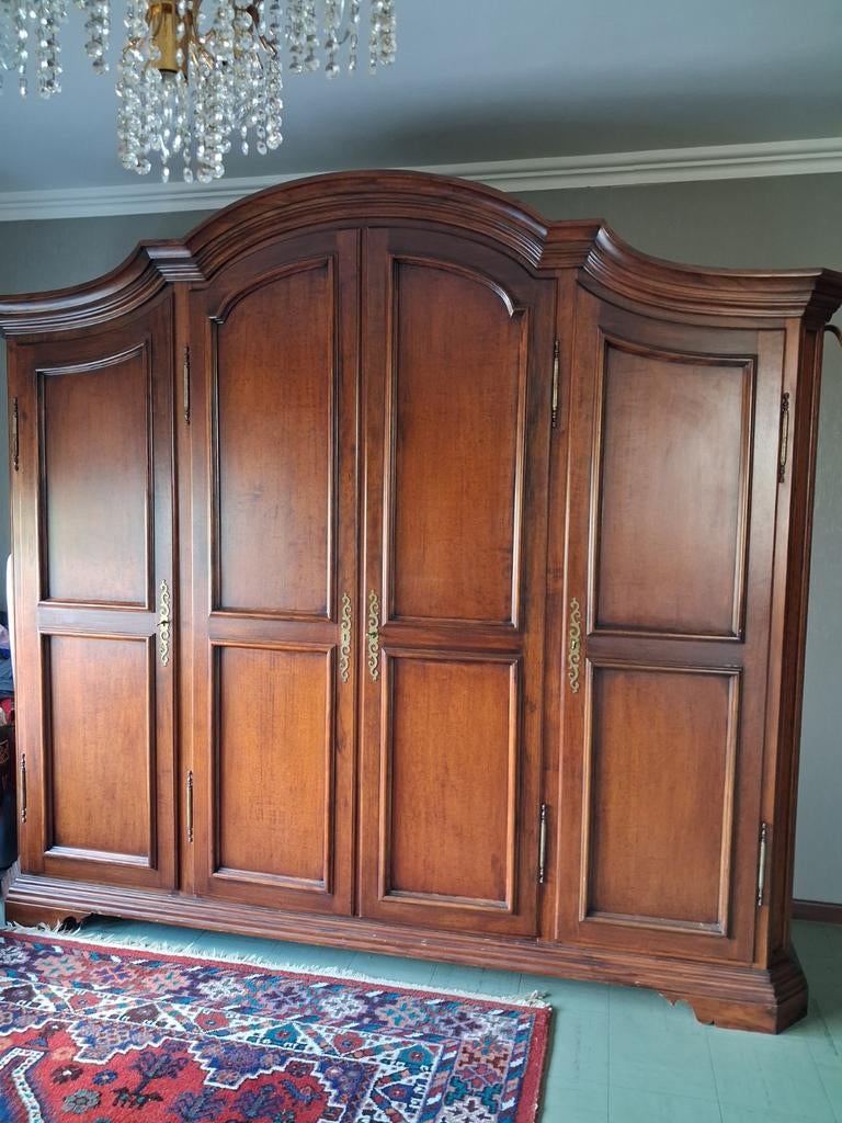 Armoire en cerisier massif en très bon état, Maison & Meubles, Enlèvement