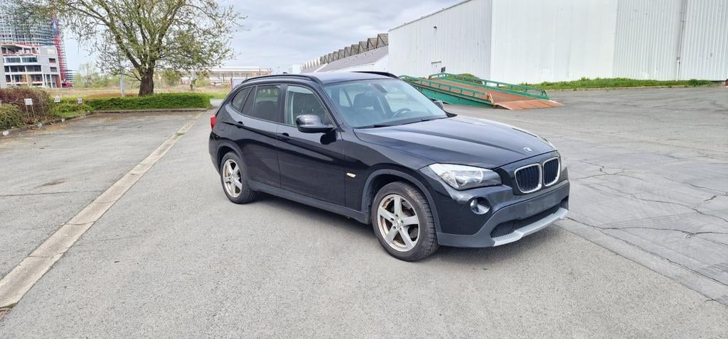 BMW X1 2.0D Automaat Xdrive18 2011, Auto's, BMW, Euro 5, Monovolume, 1995 cc, Zwart