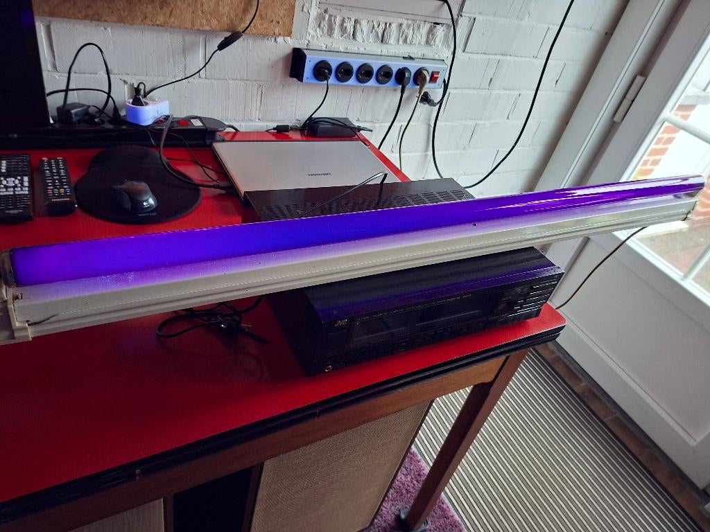 Blacklight 120 meter met houder, Audio, Tv en Foto, Stereoketens, Ophalen