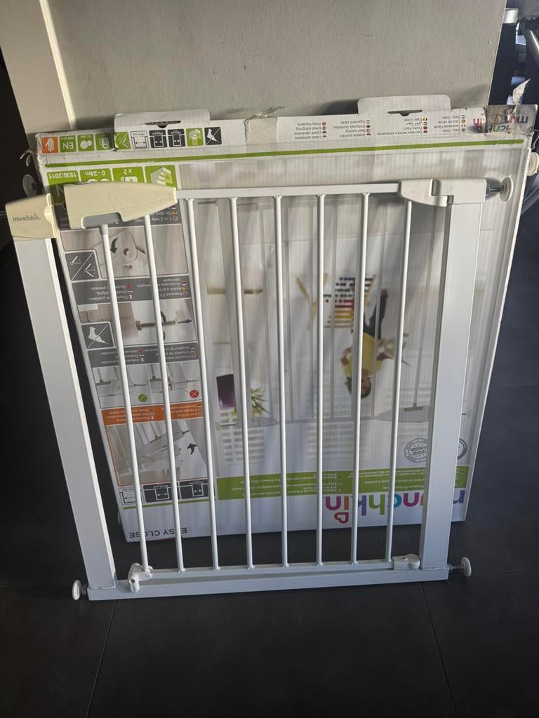 Traphekje Munchkin (2 stuks), Ophalen, Gebruikt, Aluminium, Schroefhekje