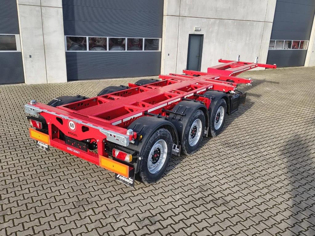 Kögel S24 Polyvalent uitschuifchassis 20ft-2x20ft-30ft-40ft, Auto's, Vrachtwagens, Overige brandstoffen, Bedrijf, Aanhangers en Opleggers