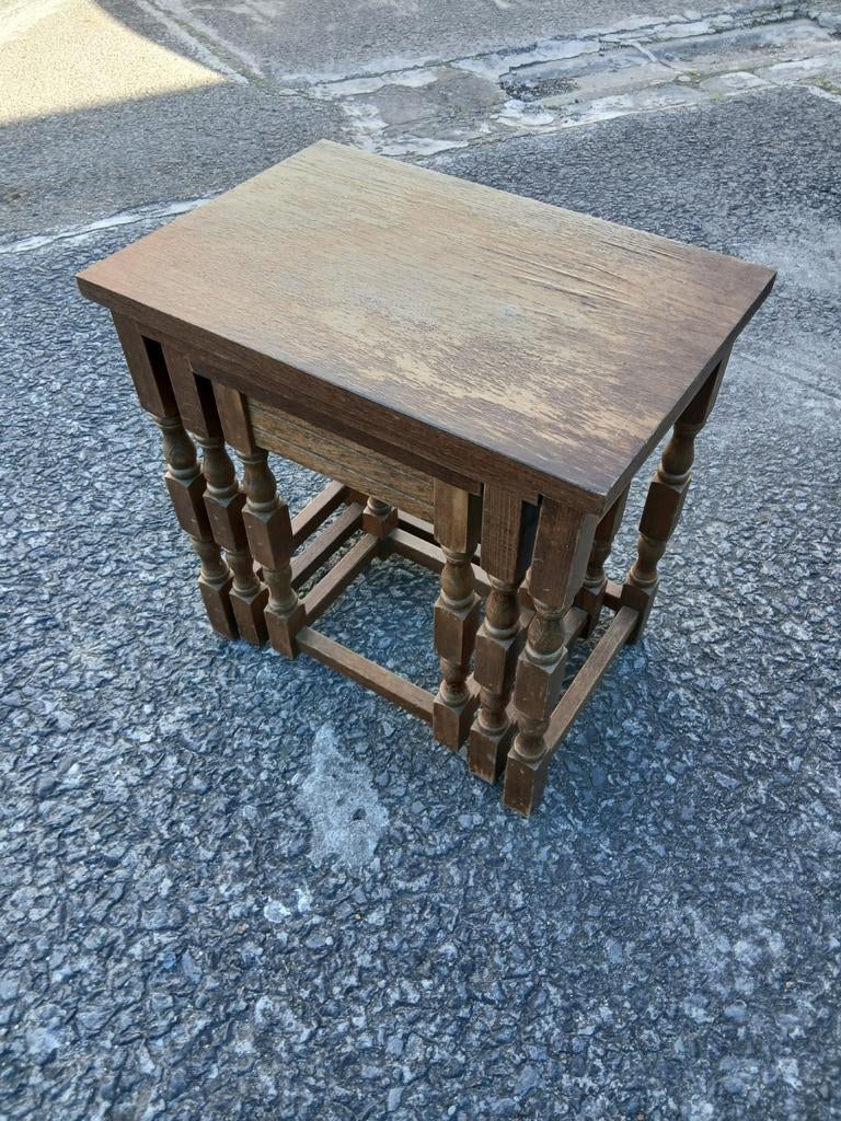 Bijzettafeltjes 2 soorten, Ophalen