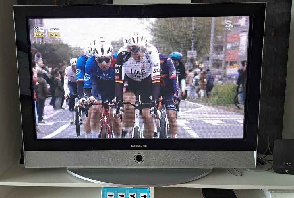 Samsung TV 42 inch, Enlèvement