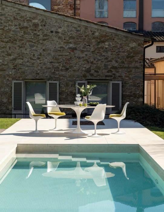 Tables tulipes d'extérieur en céramique, chaises Eero Saarin, Enlèvement ou Envoi