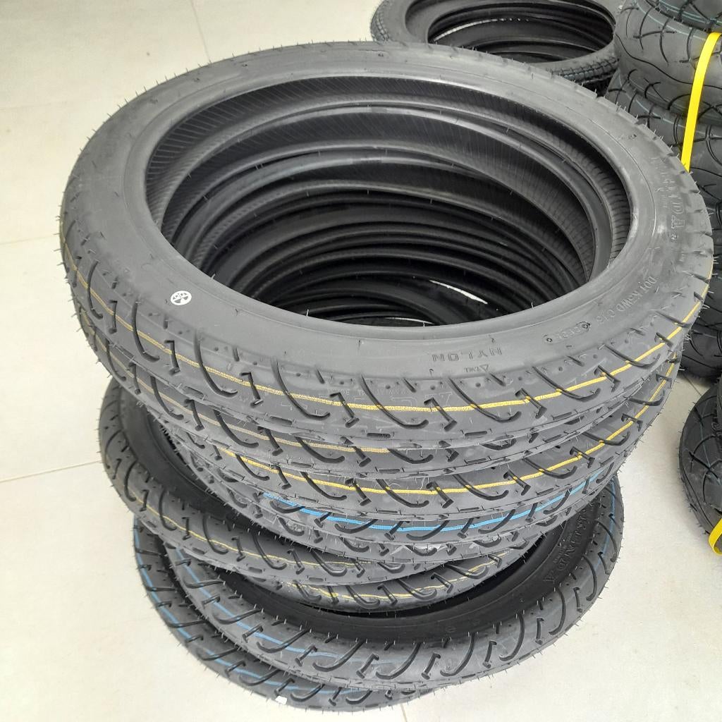 Pneu Wallaroo 2.50-16, Enlèvement, Neuf, Autres types