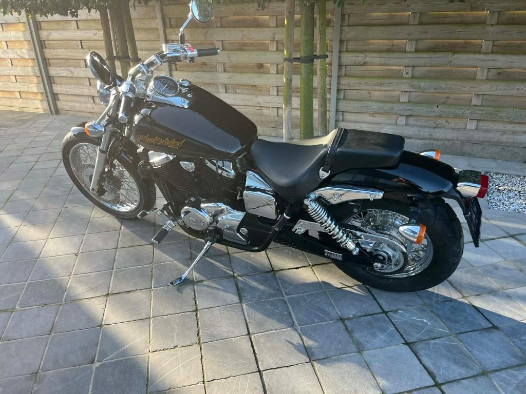 honda black widow **16000KM** 1 eigenaar !!**als nieuw ** - foto 3