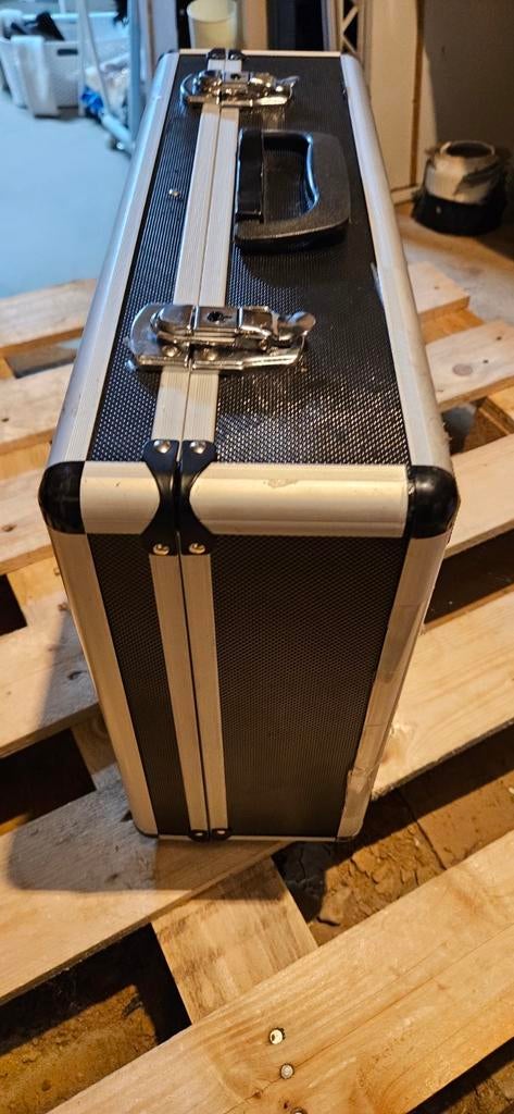 Koffer, Muziek en Instrumenten, Behuizingen en Koffers