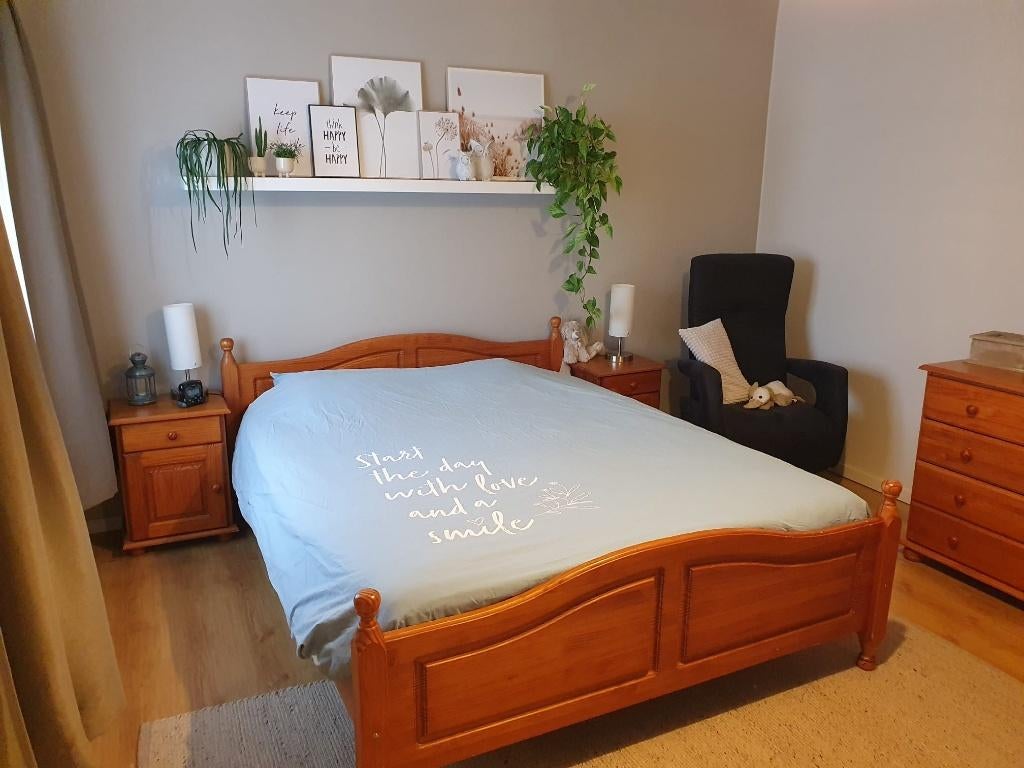 Bed 160x200, nachtkastjes, dressoir & spiegel, Ophalen, Gebruikt, Bruin, Tweepersoons