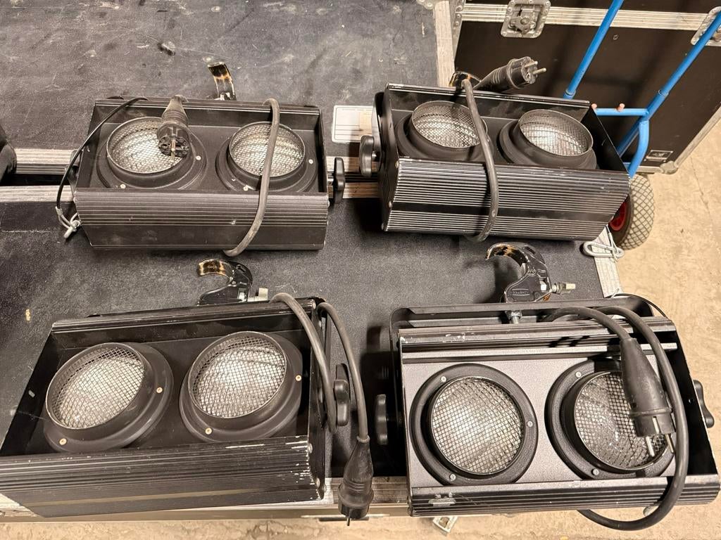 4x Stage Blinder Flash 2000L – podium / DJ verlichting, Enlèvement